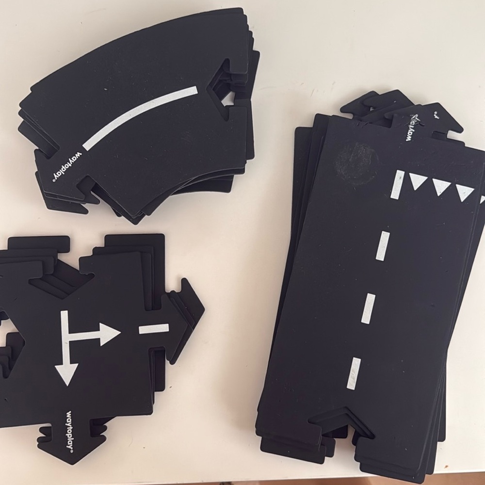 Black and White WaytoPlay Road Track Set for Kids